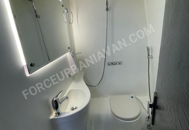 18 seater marcopolo imported mini coach with toilet washroom fridge tv on rent in delhi