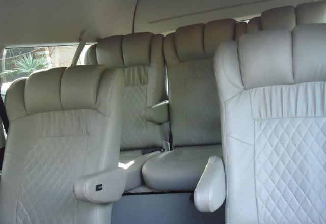 kedarnath badrinath yatra by 8 seater toyota hiace imported mini van on rent in delhi